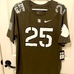 Nike Army Large T-shirt